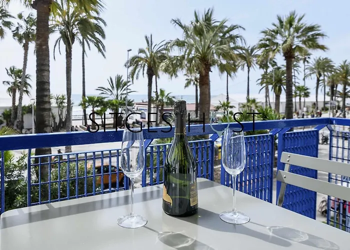 A 20 Metros De La Playa *